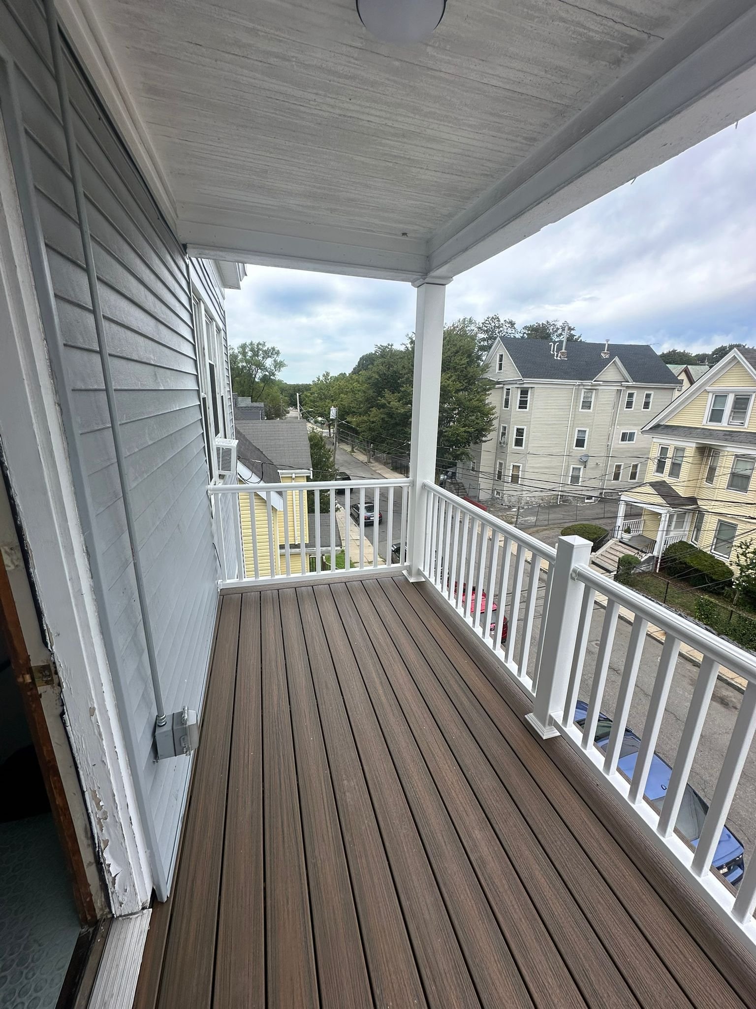 WhatsApp Image 2025-11-19 at 18.06.09 (1)